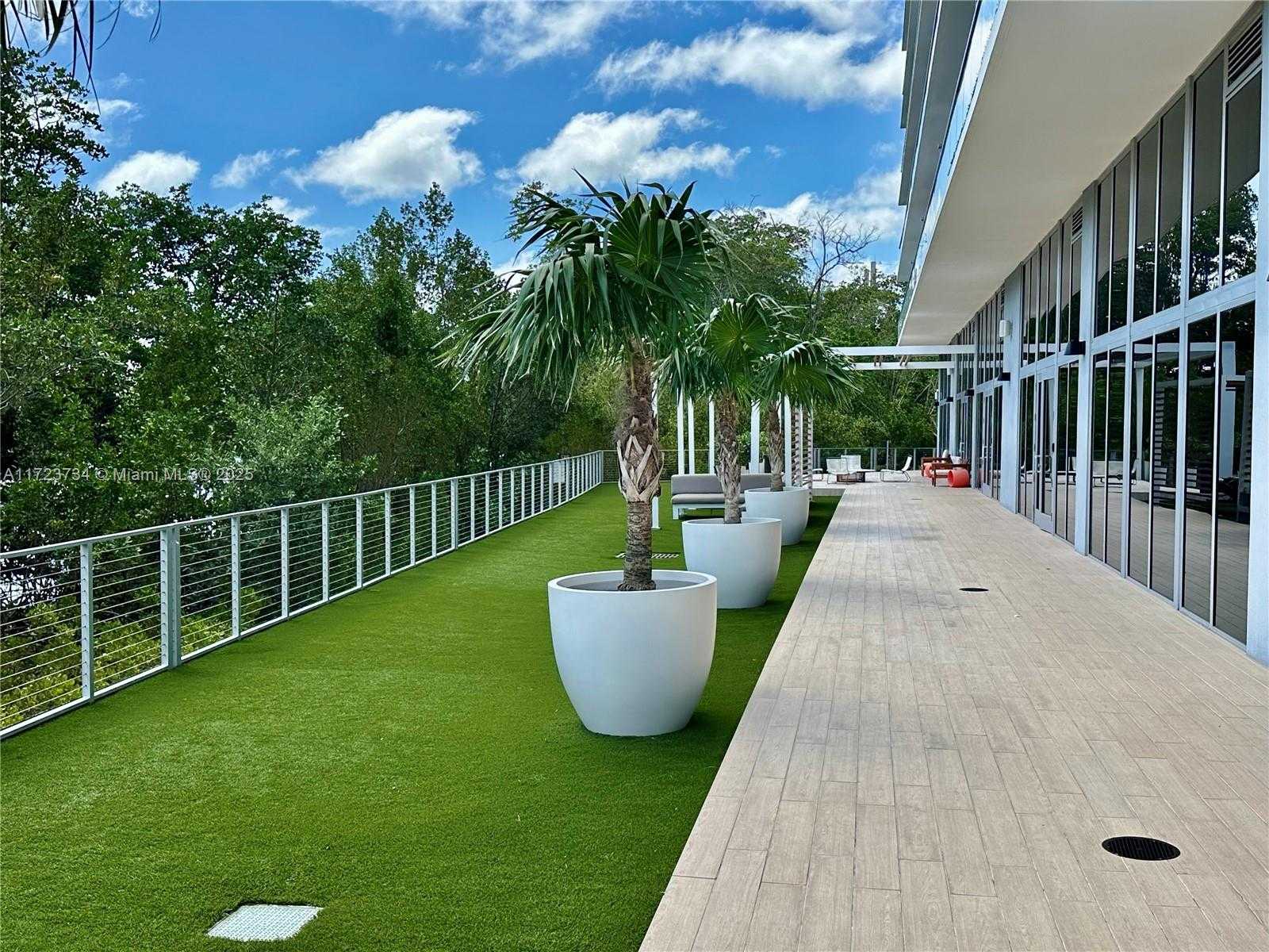 Small Image of 16385 BISCAYNE BLVD #718, North Miami Beach Number 72