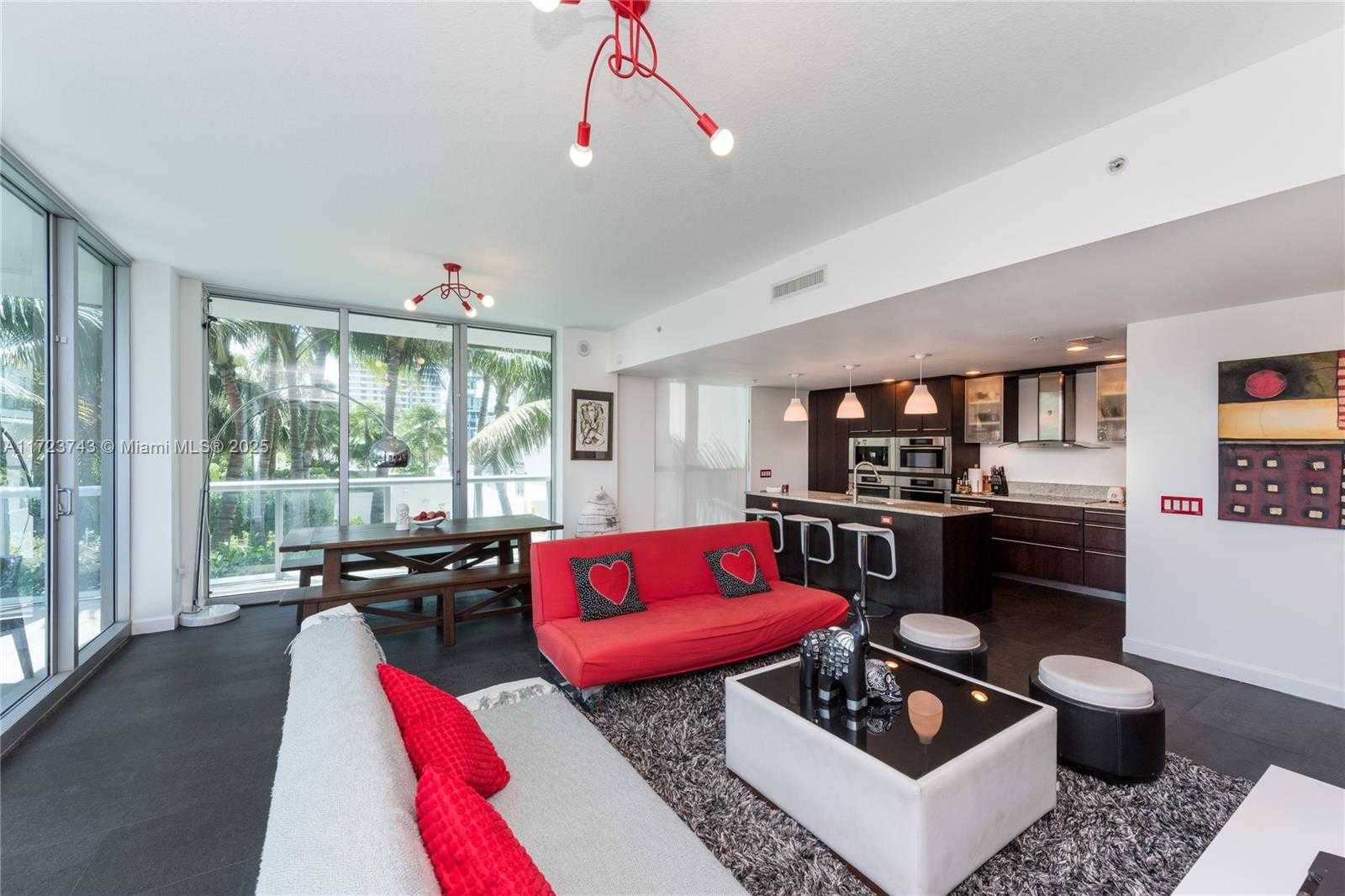 Small Image of 3801 COLLINS AVE #TH-4, Miami Beach Number 4