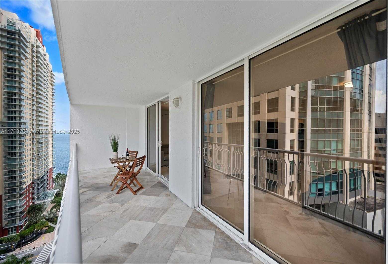 Small Image of 1200 BRICKELL BAY DR #1920, Miami Number 4