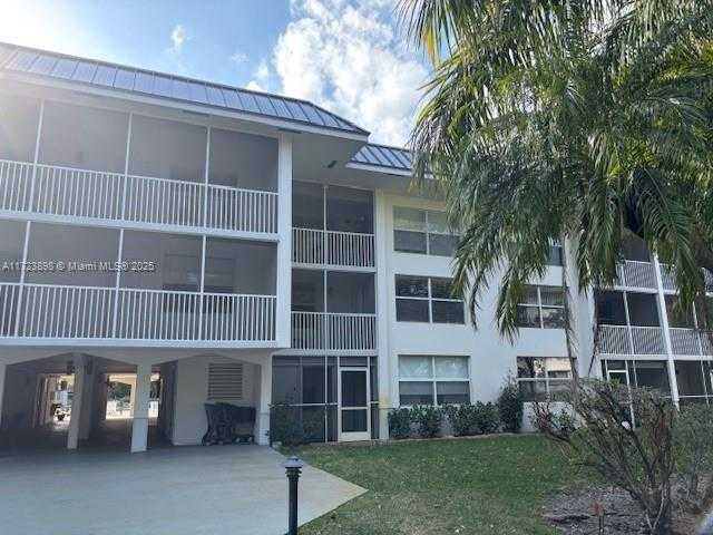 Small Image of 4025 NORTH FEDERAL HWY #219B, Oakland Park Number 3