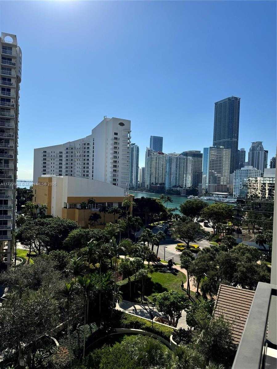 Small Image of 520 BRICKELL KEY DR #A913, Miami Number 65