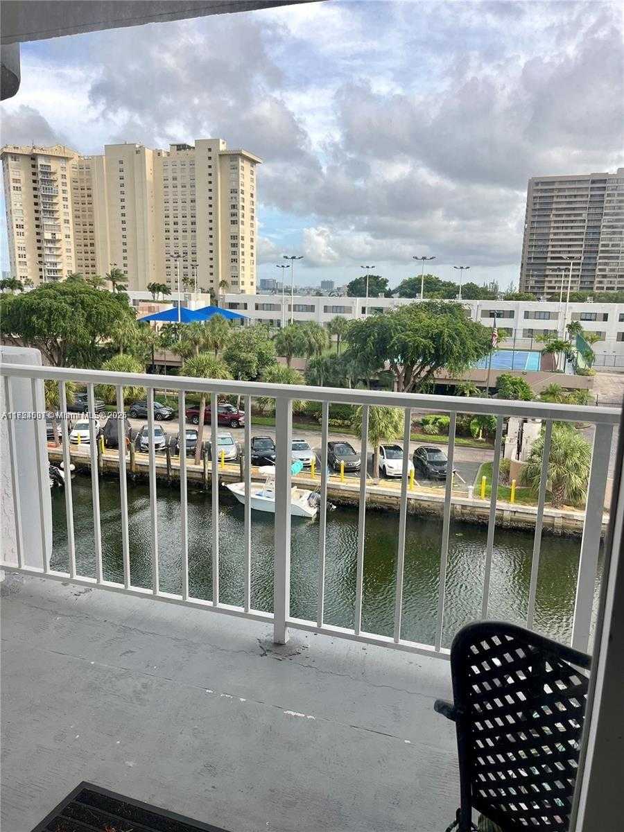 Small Image of 1650 NORTH EAST 115TH ST #507, Miami Number 10