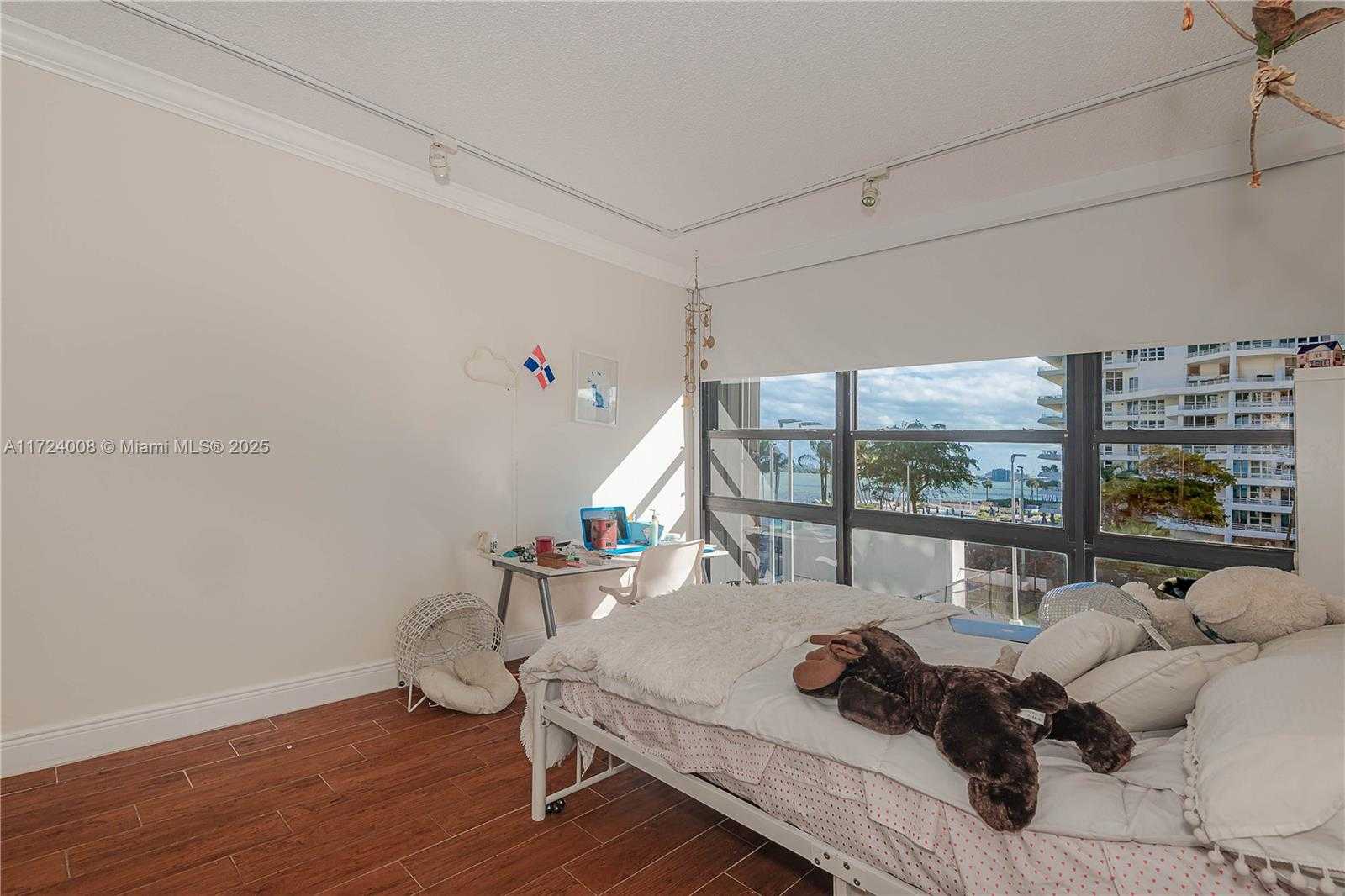 Small Image of 600 NORTH EAST 36TH ST #304, Miami Number 15