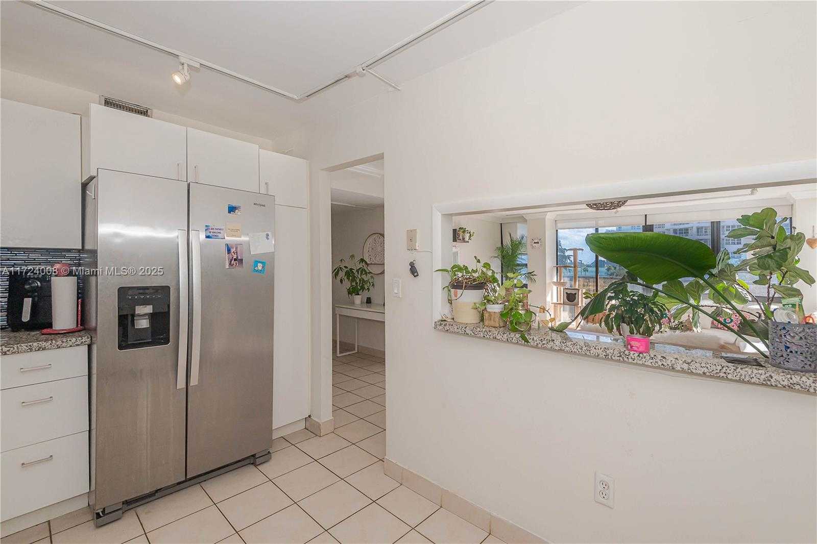 Small Image of 600 NORTH EAST 36TH ST #304, Miami Number 18