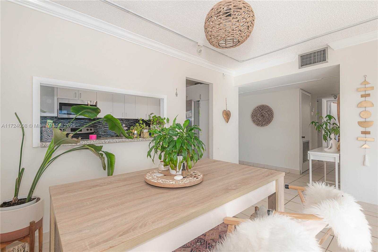 Small Image of 600 NORTH EAST 36TH ST #304, Miami Number 21