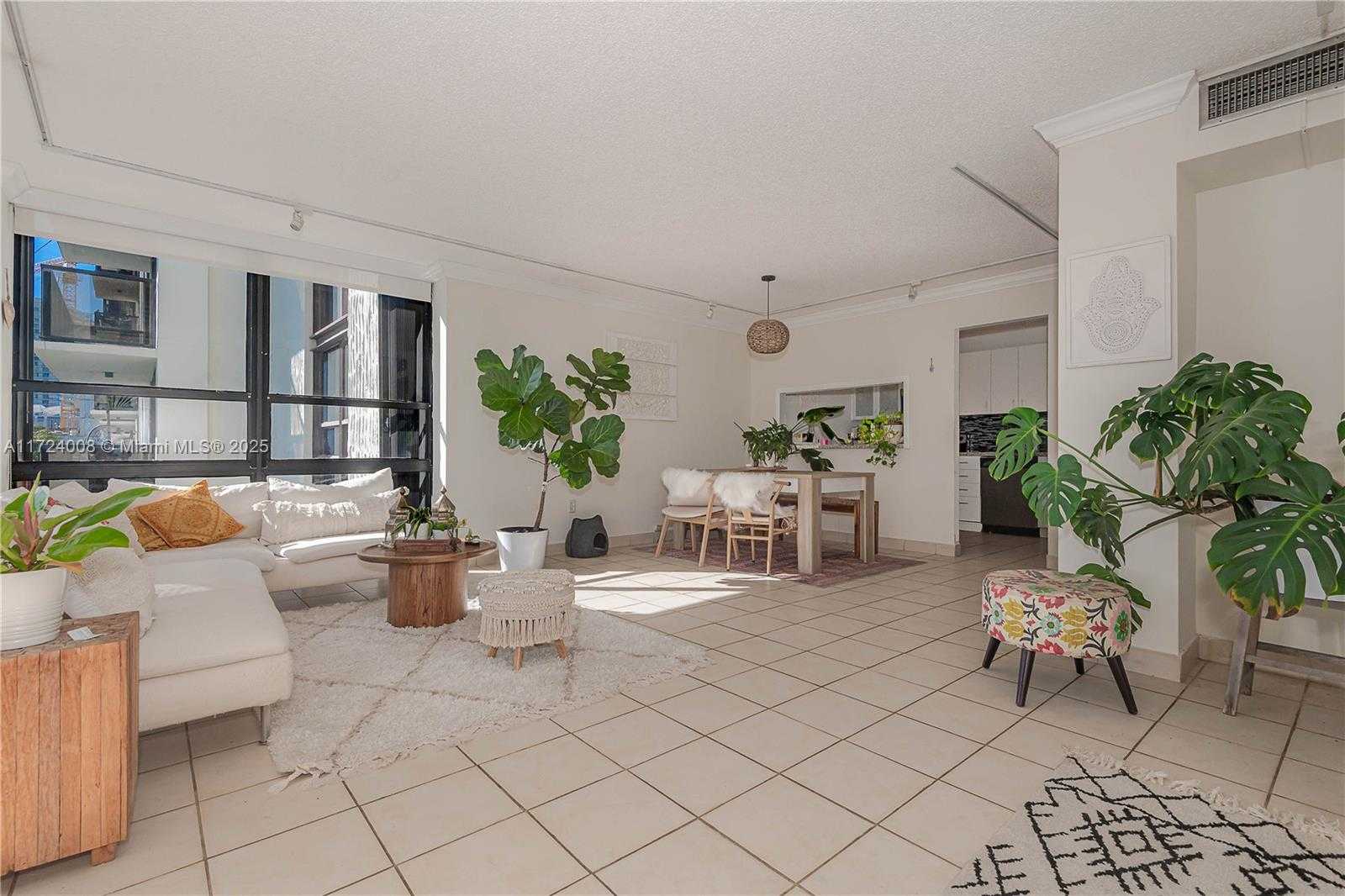 Small Image of 600 NORTH EAST 36TH ST #304, Miami Number 24