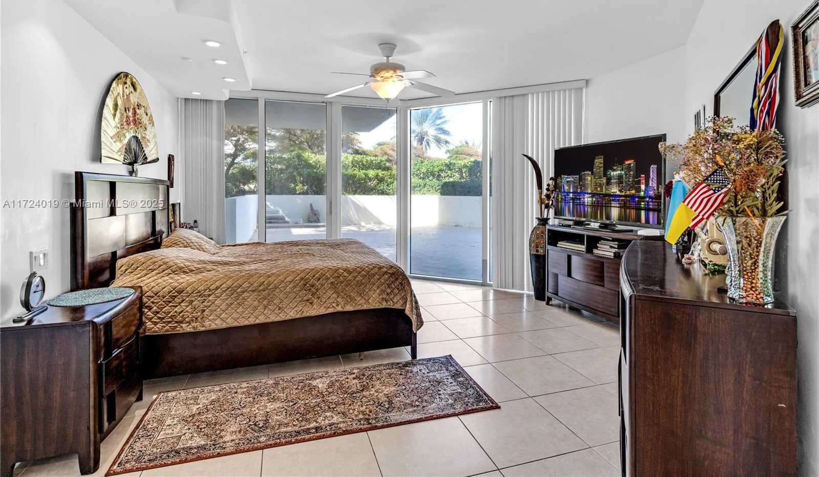 Small Image of 19333 COLLINS AVE #304, Sunny Isles Beach Number 14