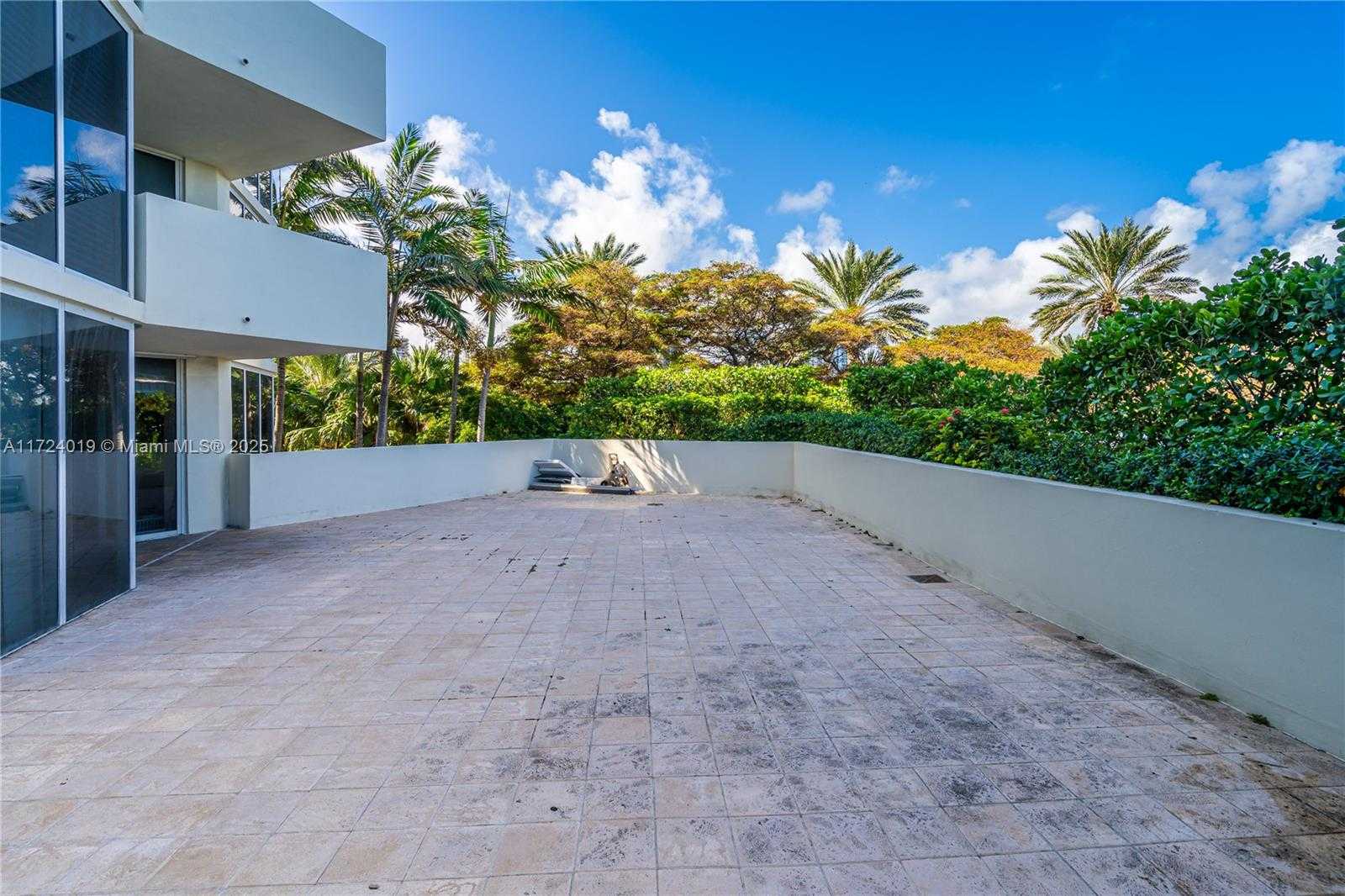 Small Image of 19333 COLLINS AVE #304, Sunny Isles Beach Number 9