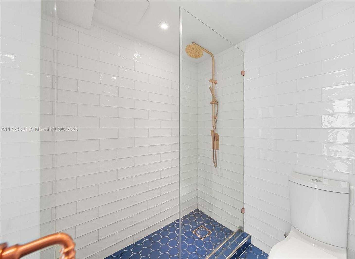 Small Image of 6770 INDIAN CREEK DR #6L, Miami Beach Number 11