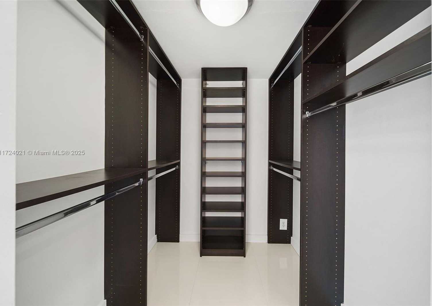 Small Image of 6770 INDIAN CREEK DR #6L, Miami Beach Number 13