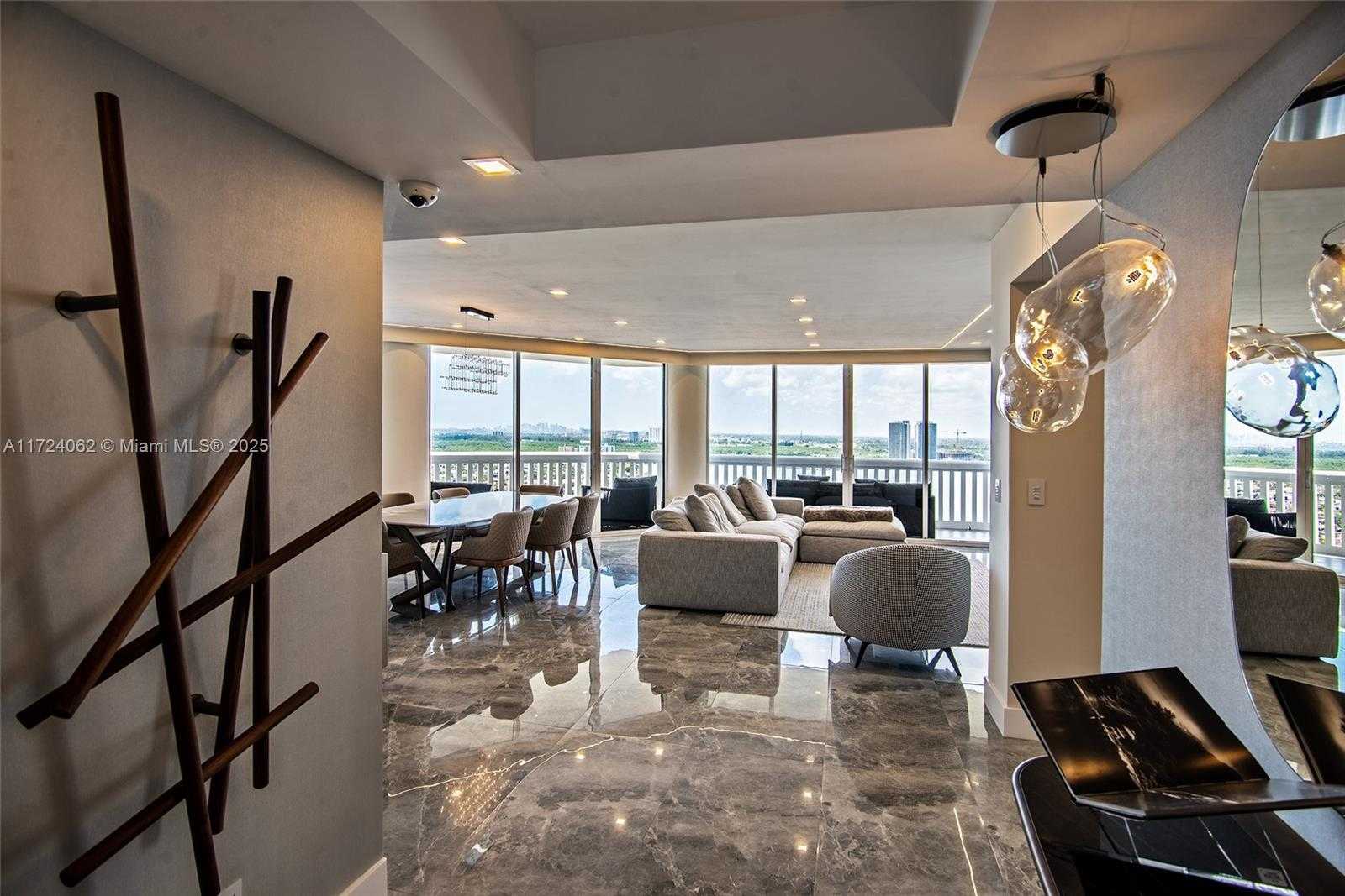 Small Image of 2000 ISLAND BLVD #2507, Aventura Number 35