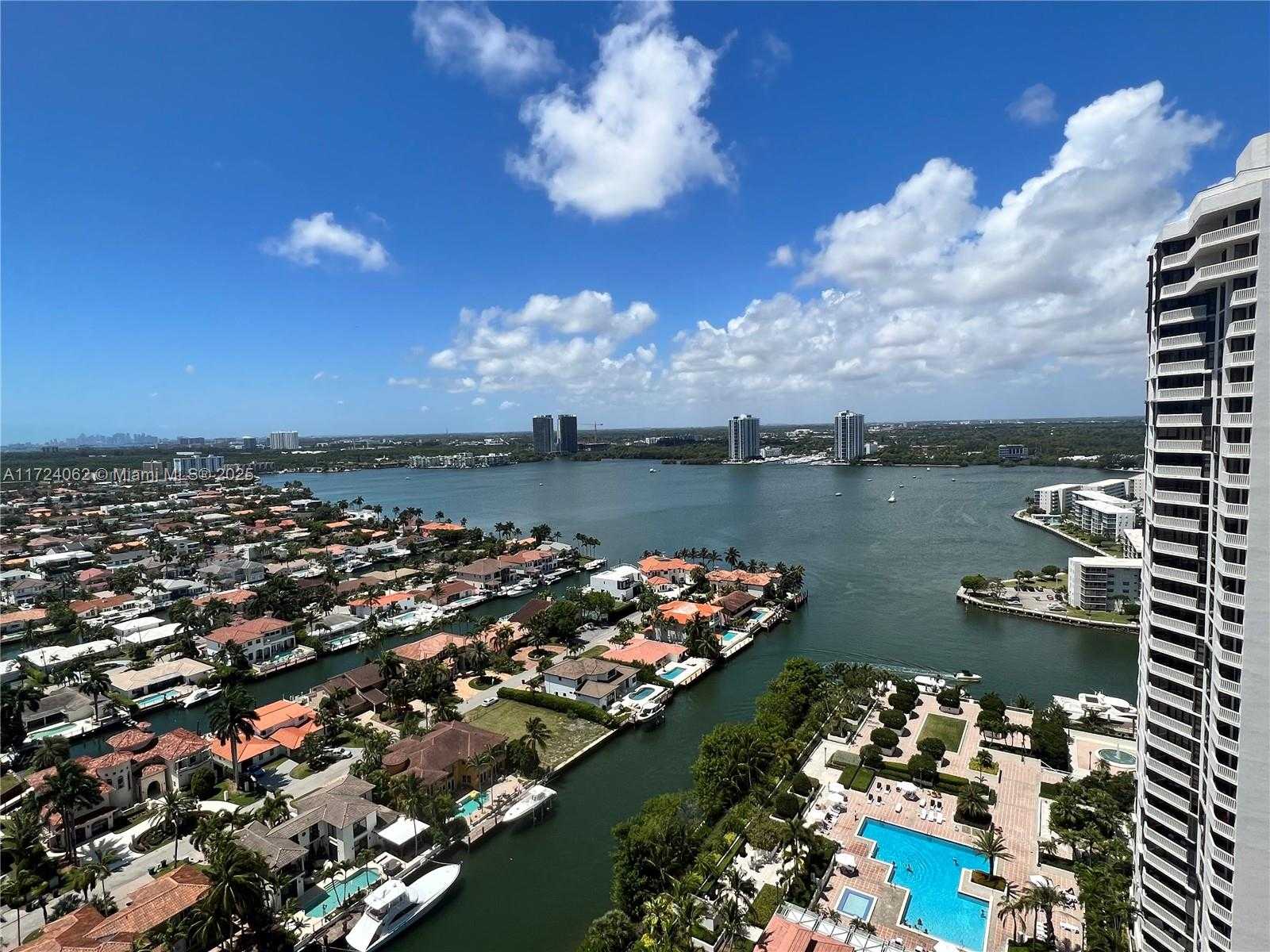 Small Image of 2000 ISLAND BLVD #2507, Aventura Number 55