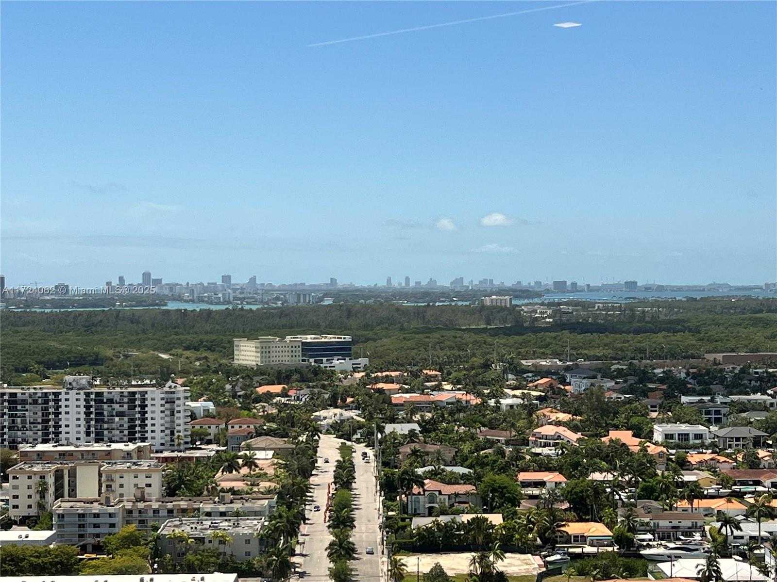 Small Image of 2000 ISLAND BLVD #2507, Aventura Number 57