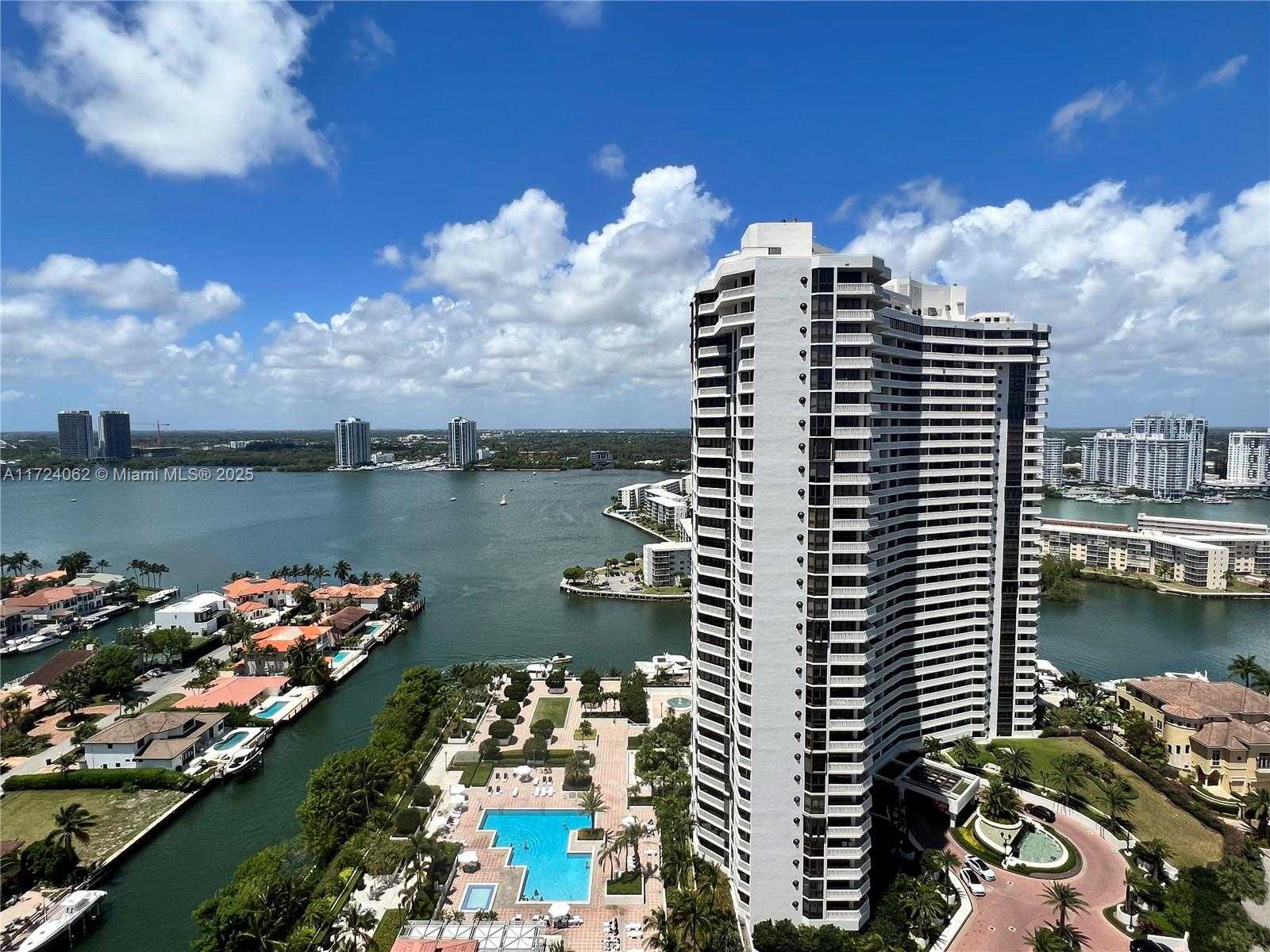 Small Image of 2000 ISLAND BLVD #2507, Aventura Number 58