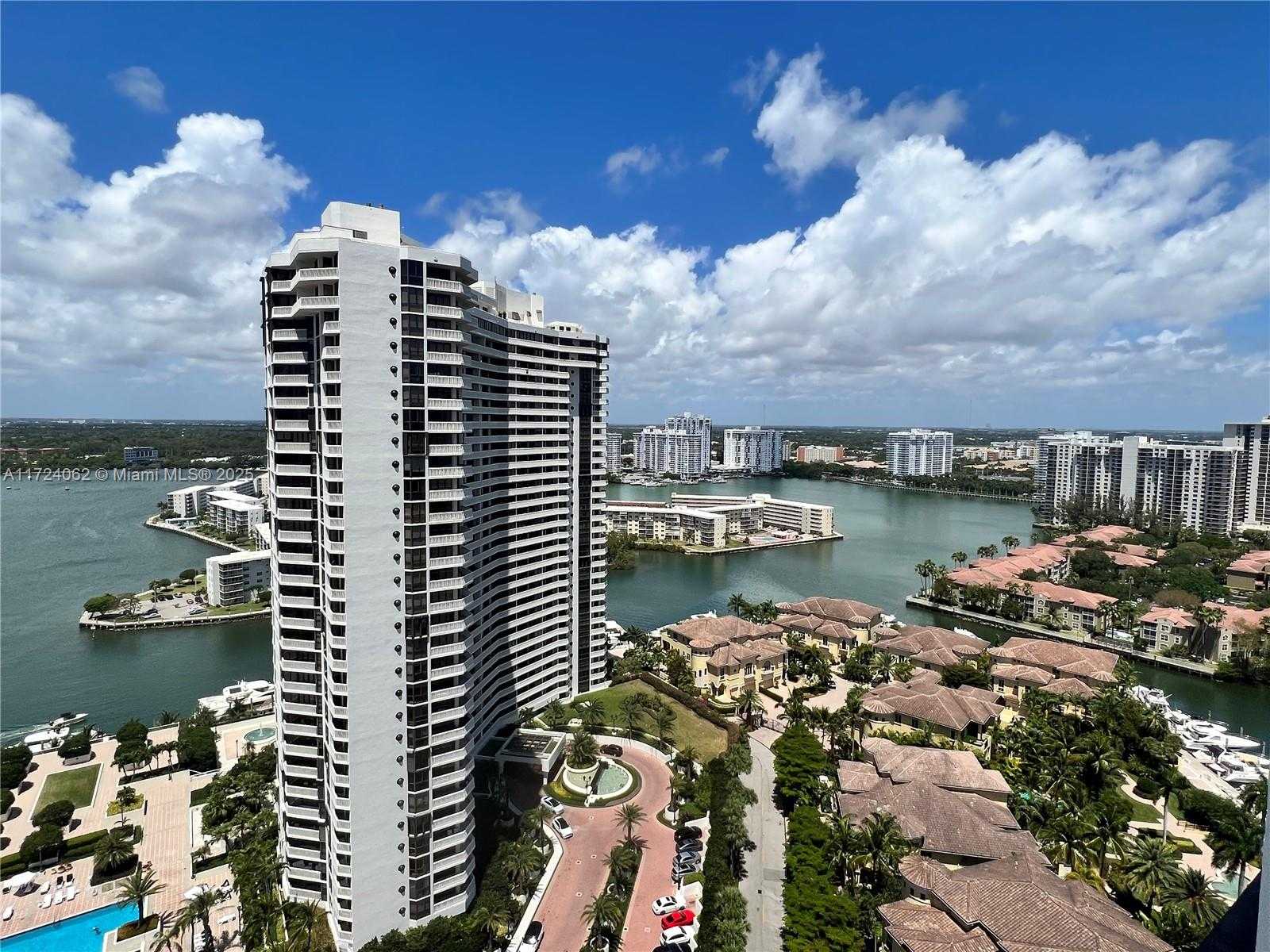 Small Image of 2000 ISLAND BLVD #2507, Aventura Number 60