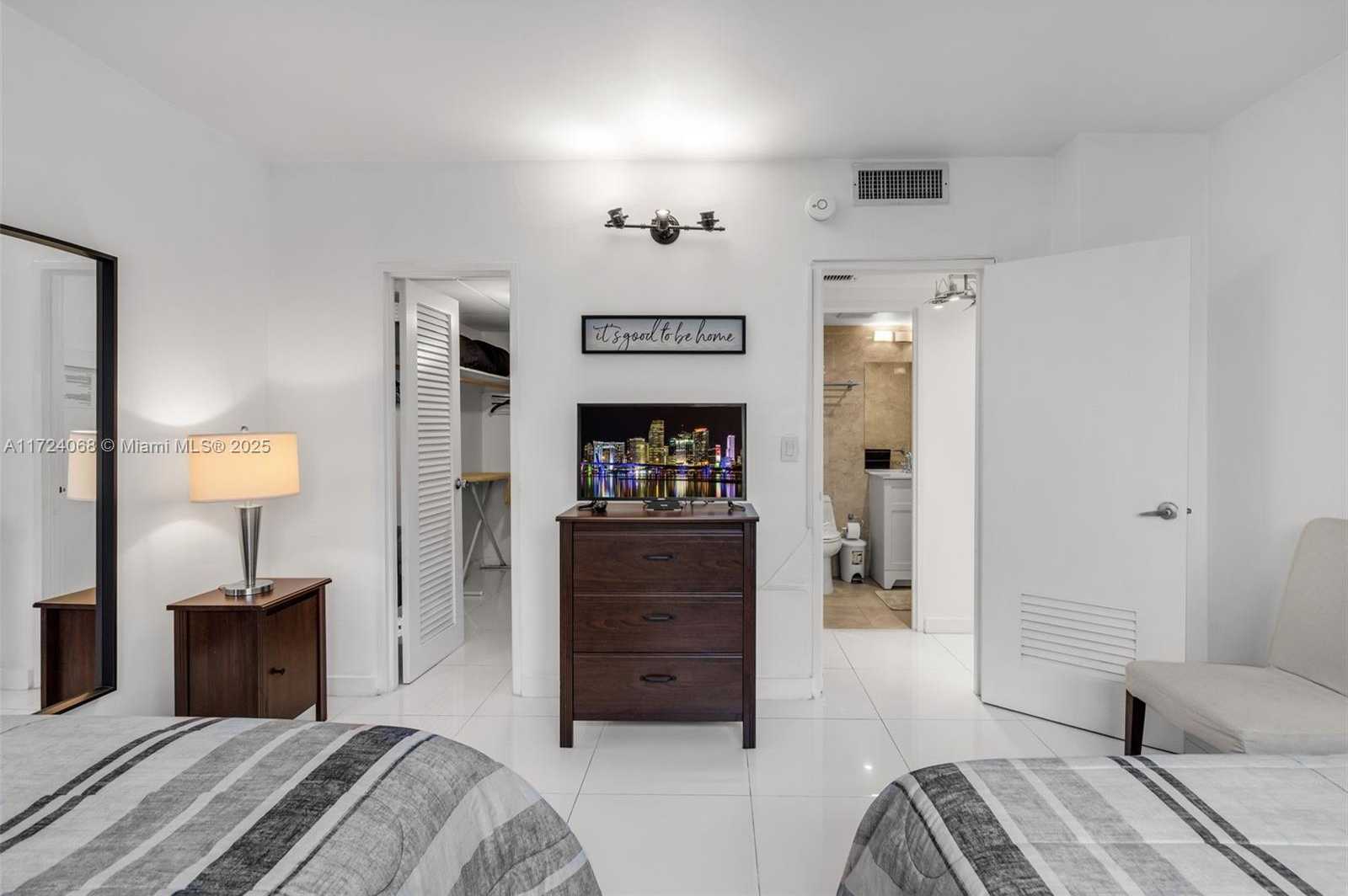 Small Image of 3801 SOUTH OCEAN DR #3K, Hollywood Number 12