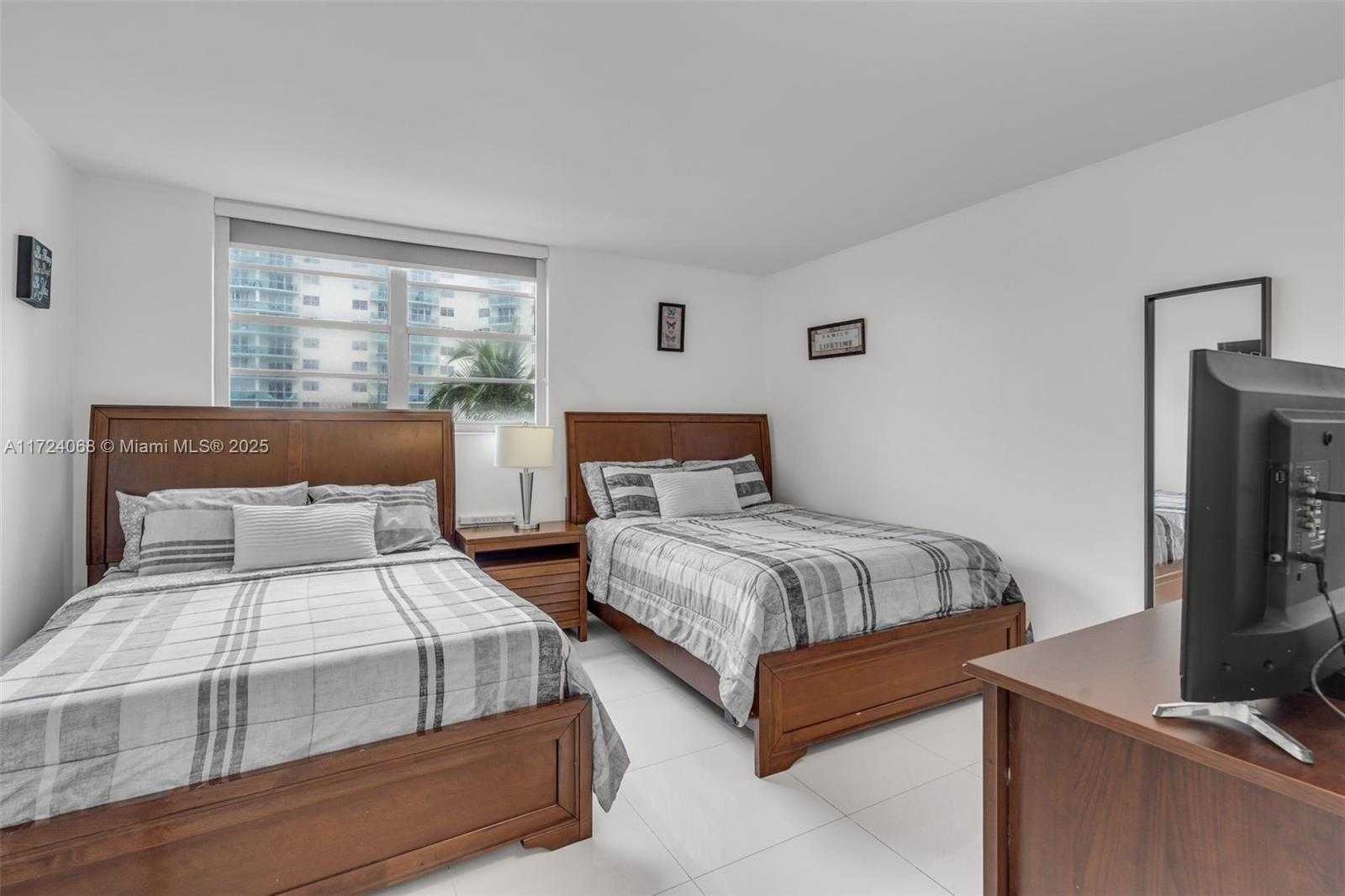 Small Image of 3801 SOUTH OCEAN DR #3K, Hollywood Number 13