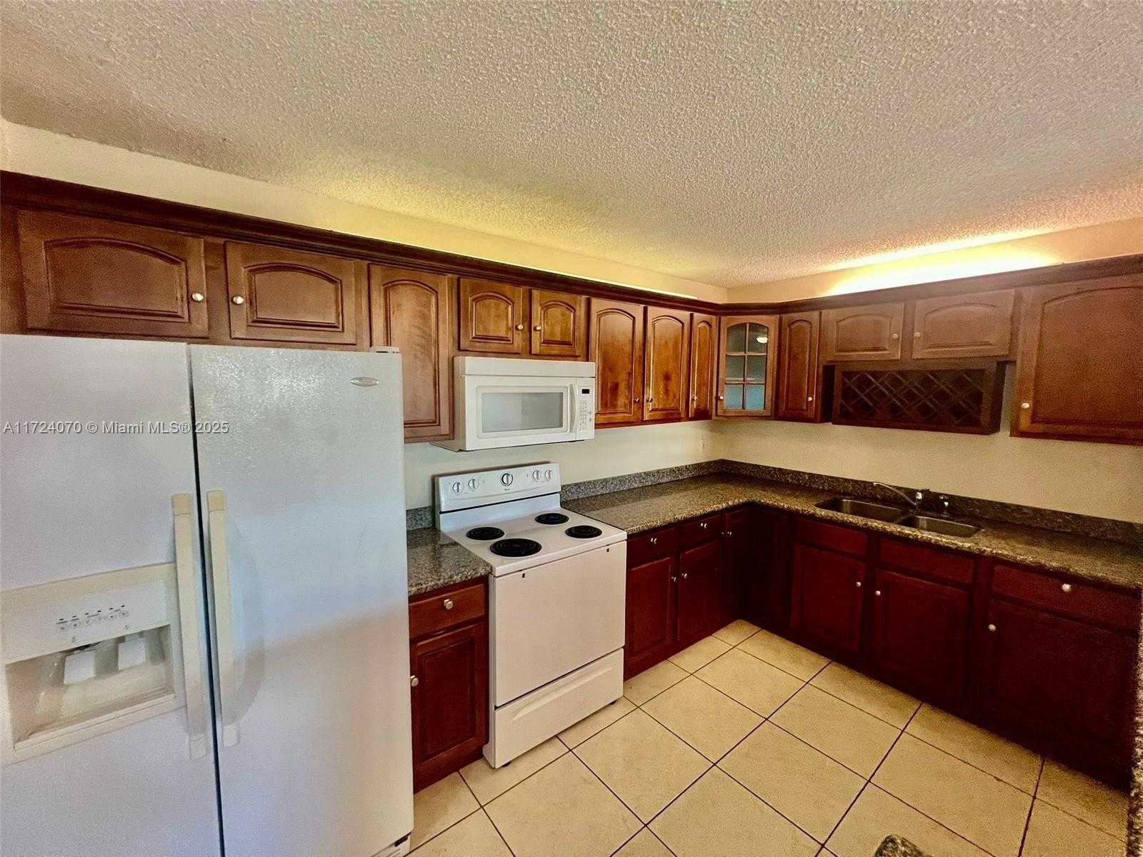 Small Image of 14830 NARANJA LAKES BLVD #A3R, Homestead Number 16