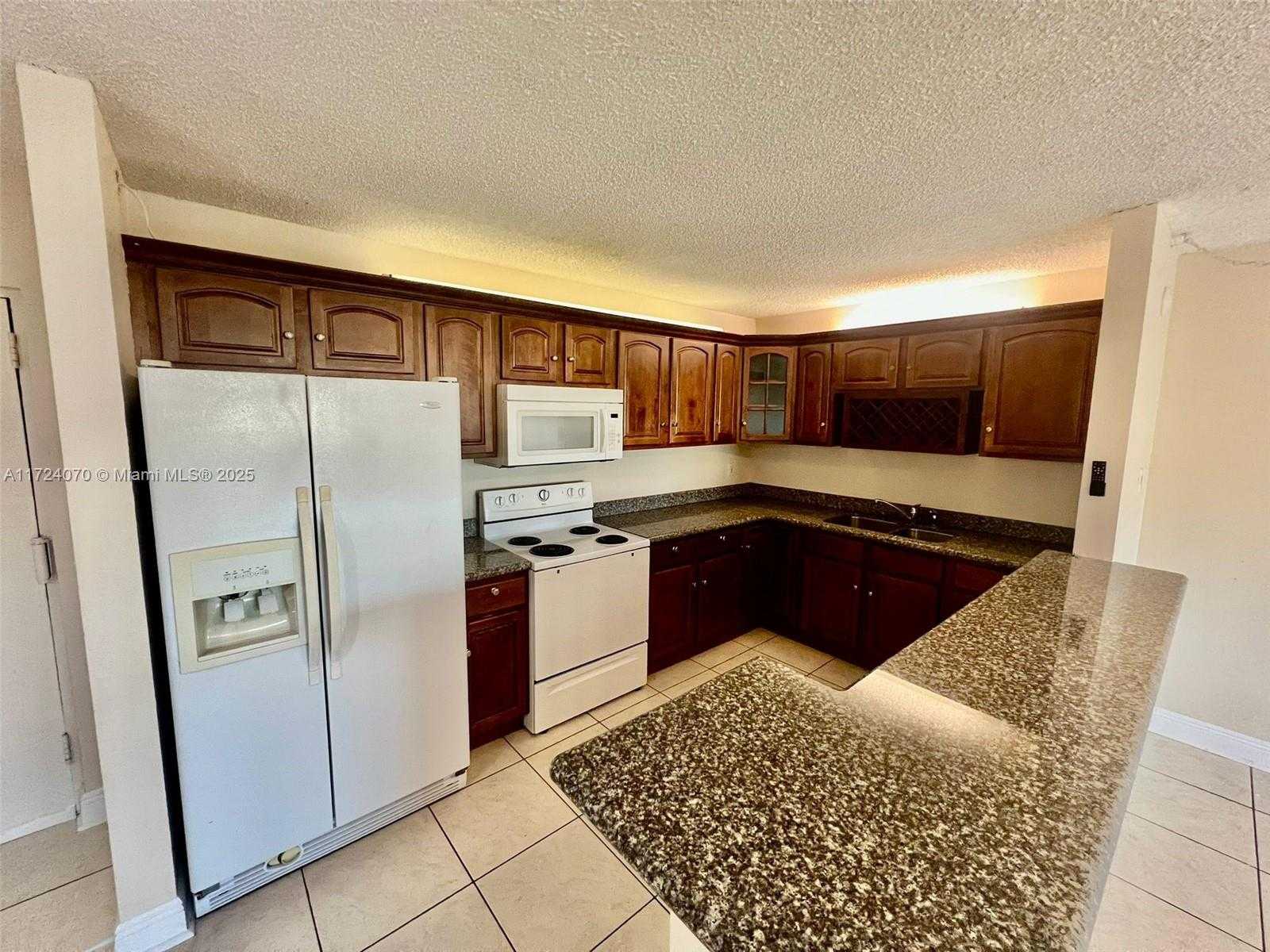 Small Image of 14830 NARANJA LAKES BLVD #A3R, Homestead Number 17