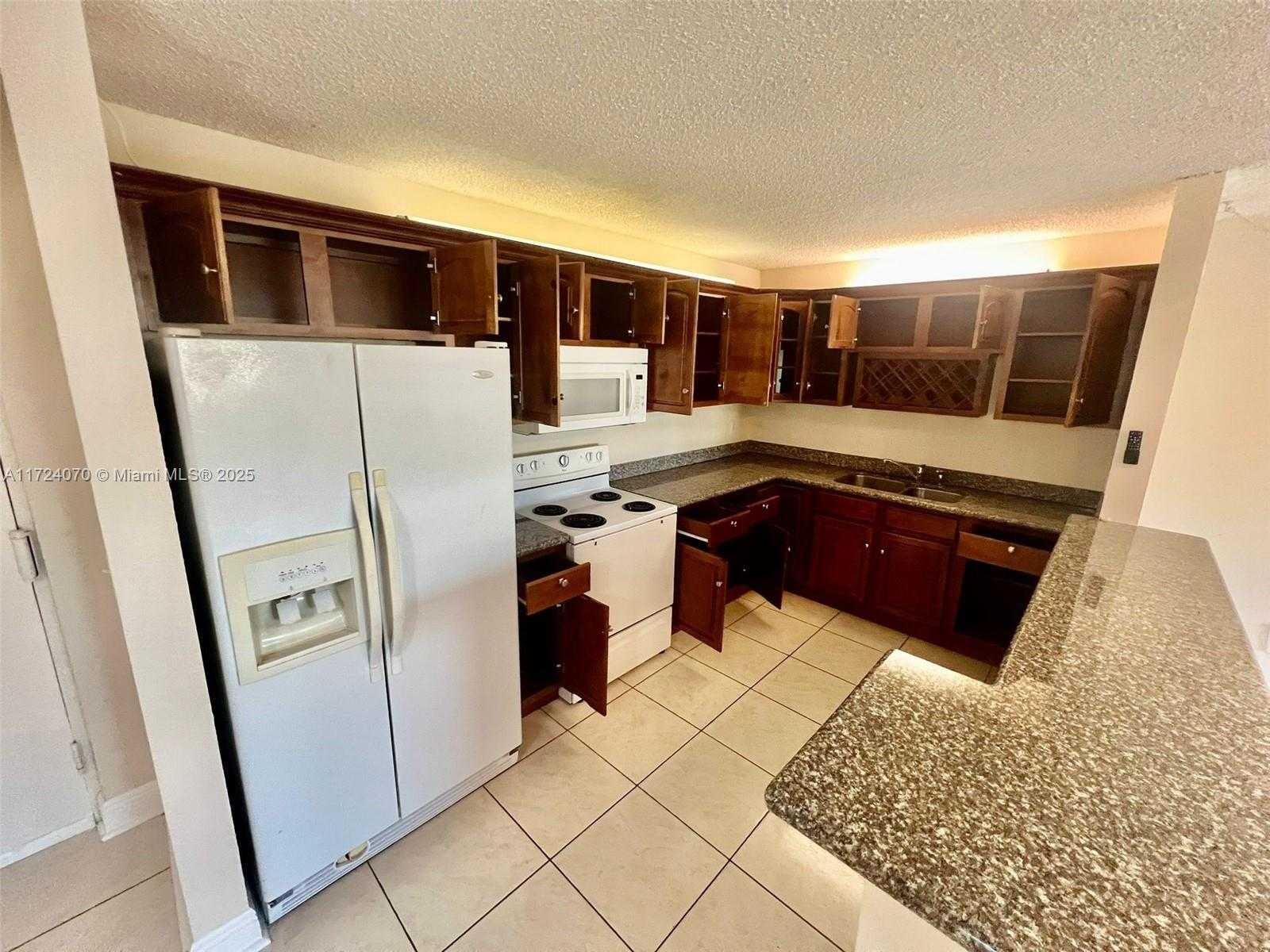 Small Image of 14830 NARANJA LAKES BLVD #A3R, Homestead Number 18