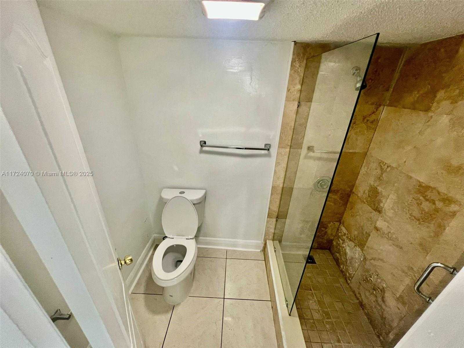 Small Image of 14830 NARANJA LAKES BLVD #A3R, Homestead Number 43