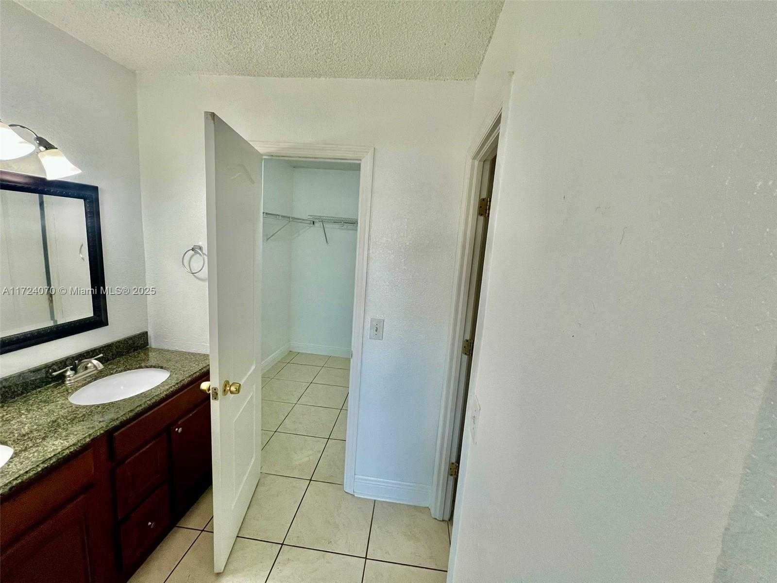 Small Image of 14830 NARANJA LAKES BLVD #A3R, Homestead Number 44