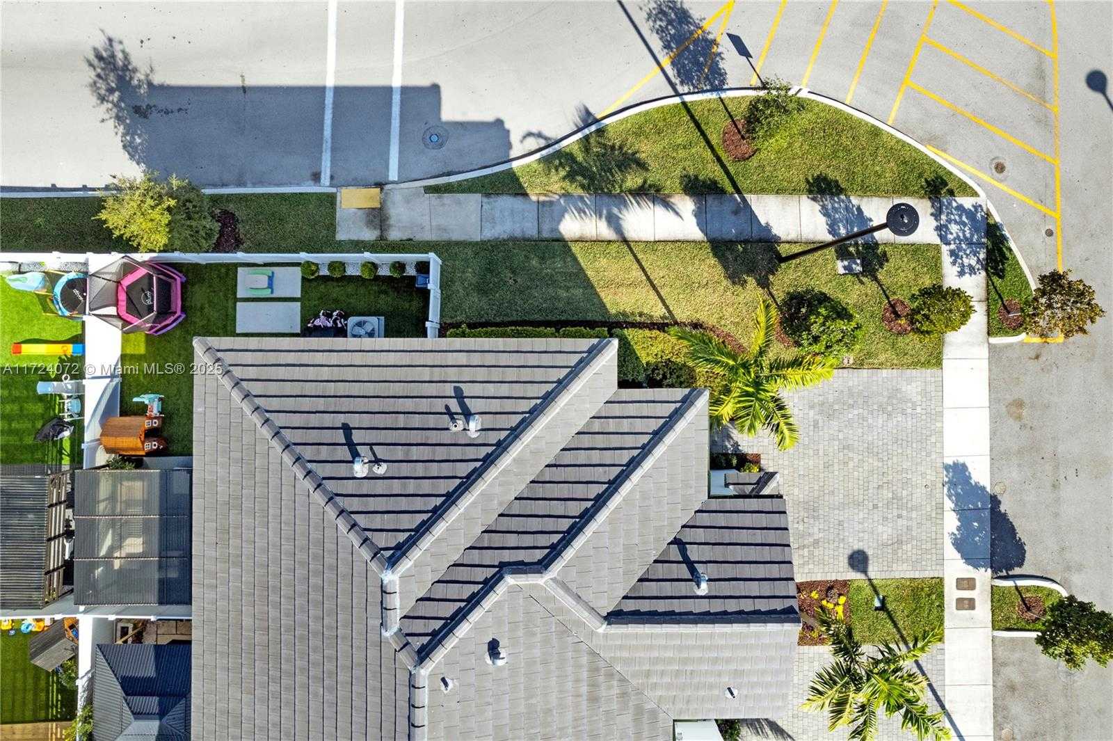 Small Image of 20394 NORTH WEST 4TH CT #20394, Miami Gardens Number 16