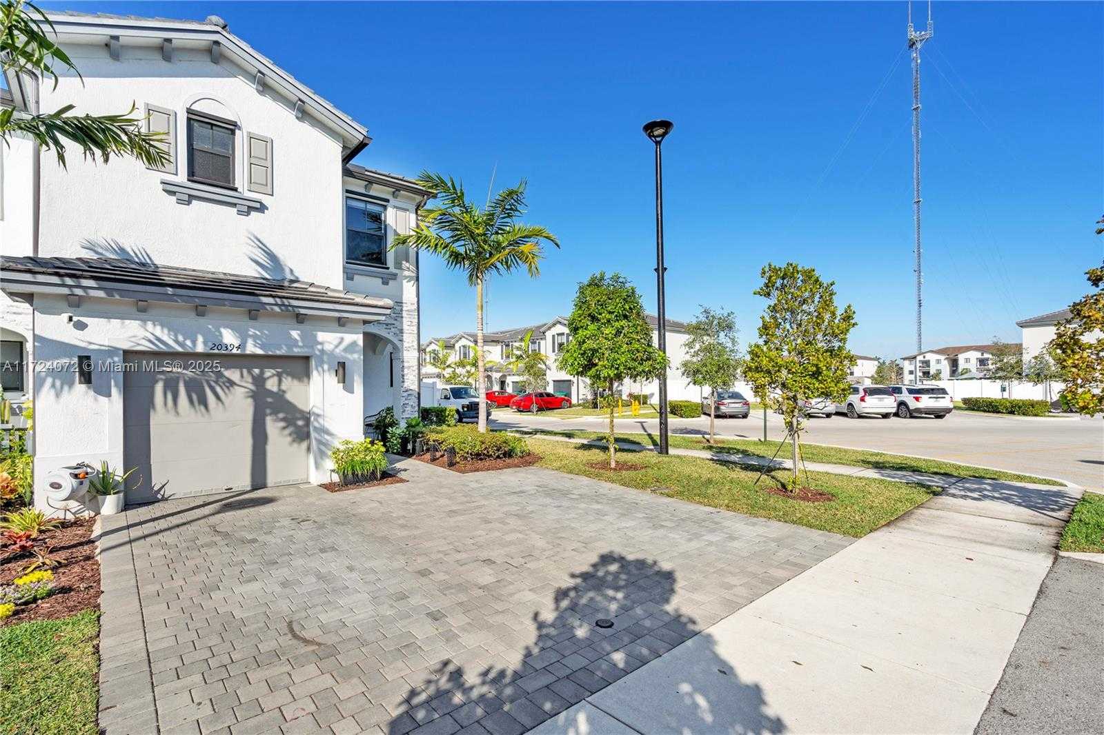 Small Image of 20394 NORTH WEST 4TH CT #20394, Miami Gardens Number 18