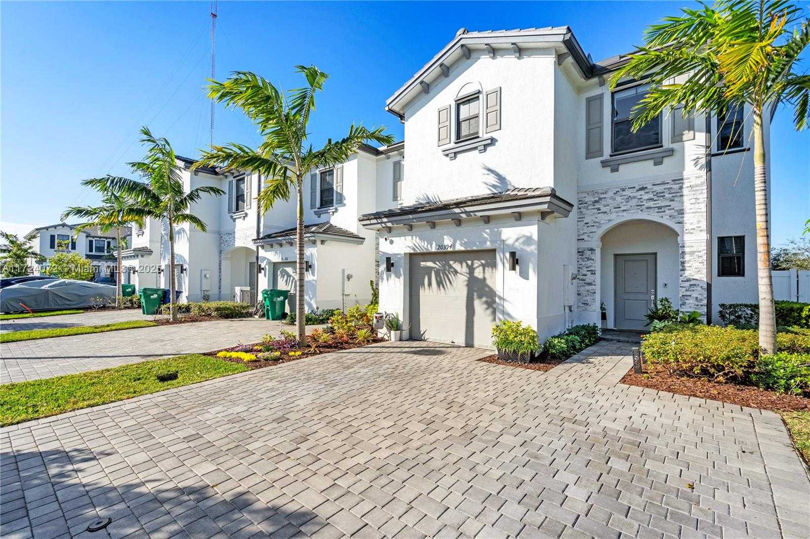 Small Image of 20394 NORTH WEST 4TH CT #20394, Miami Gardens Number 19