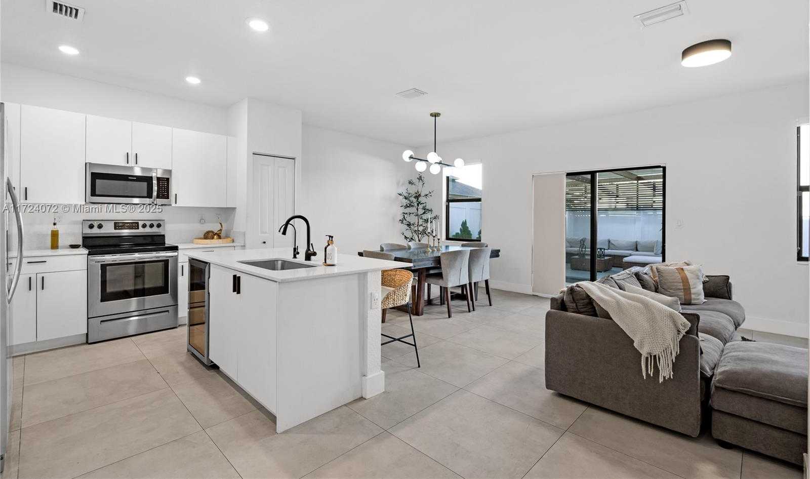 Small Image of 20394 NORTH WEST 4TH CT #20394, Miami Gardens Number 22