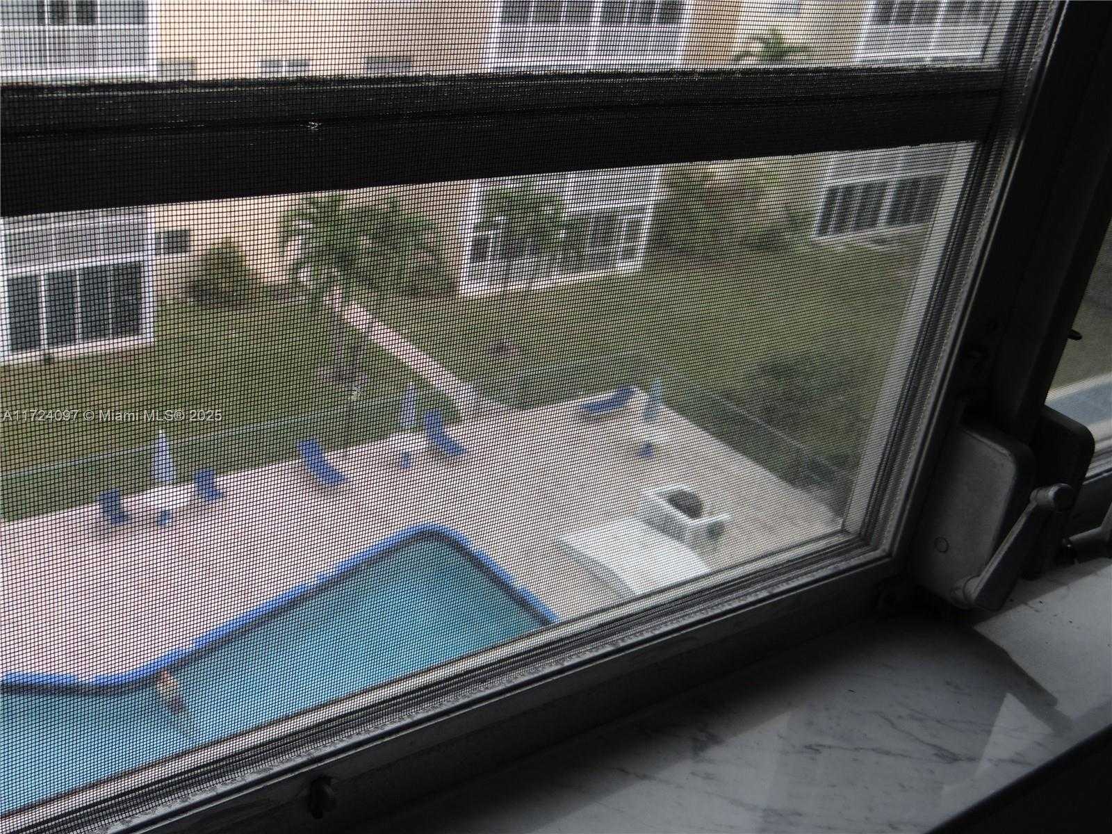 Small Image of 301 #702, Hallandale Beach Number 27