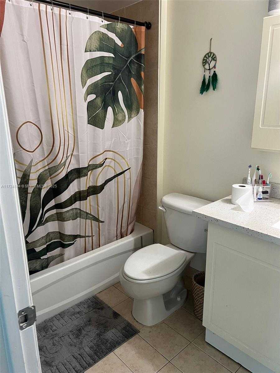 Small Image of 275 NORTH EAST 18TH ST #1110, Miami Number 25