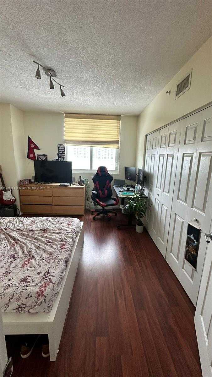 Small Image of 275 NORTH EAST 18TH ST #1110, Miami Number 29