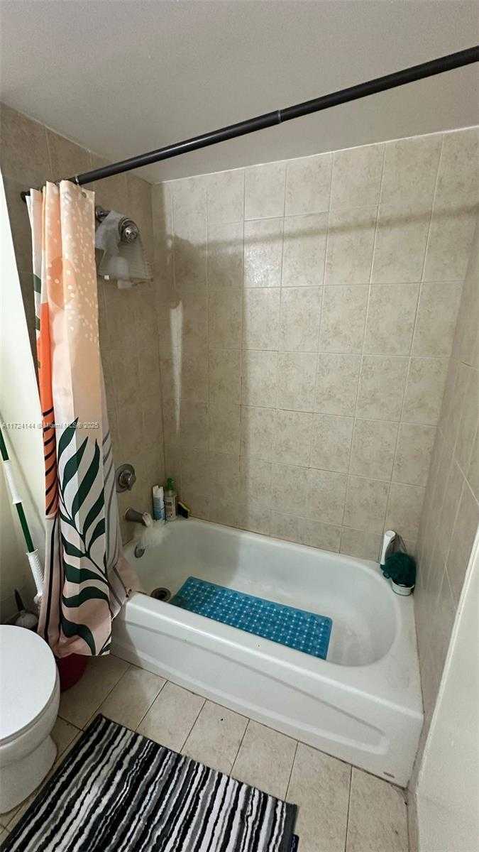 Small Image of 275 NORTH EAST 18TH ST #1110, Miami Number 32