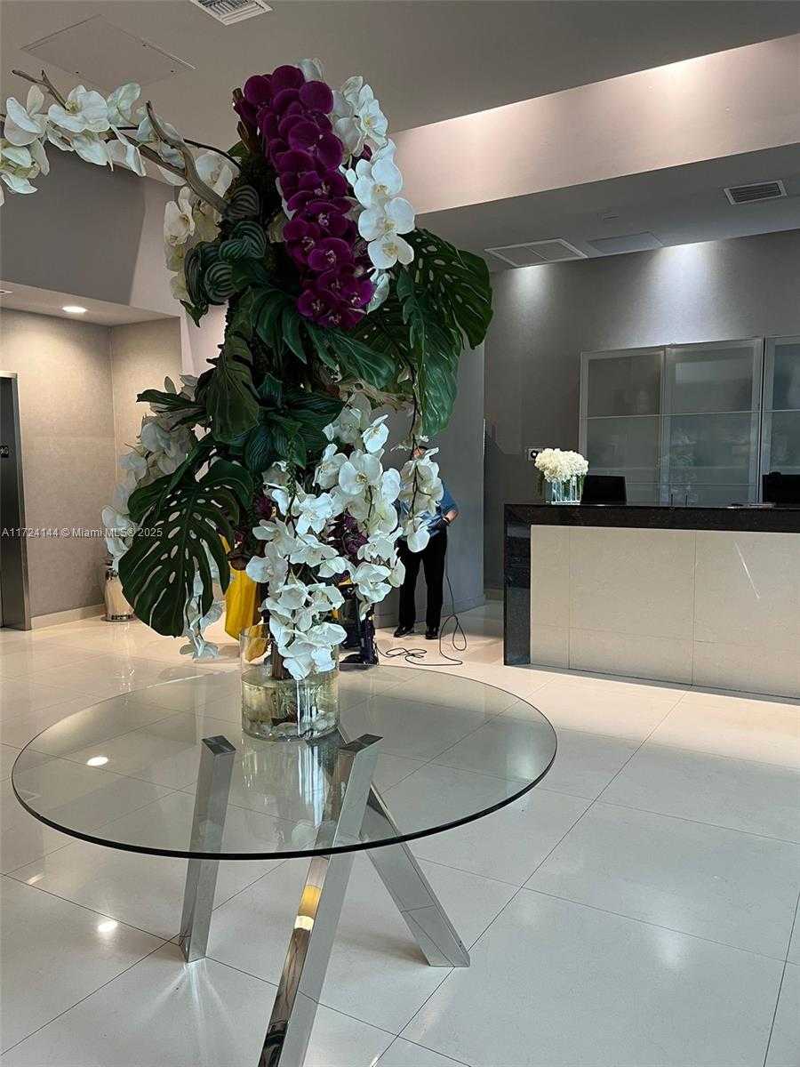 Small Image of 275 NORTH EAST 18TH ST #1110, Miami Number 6