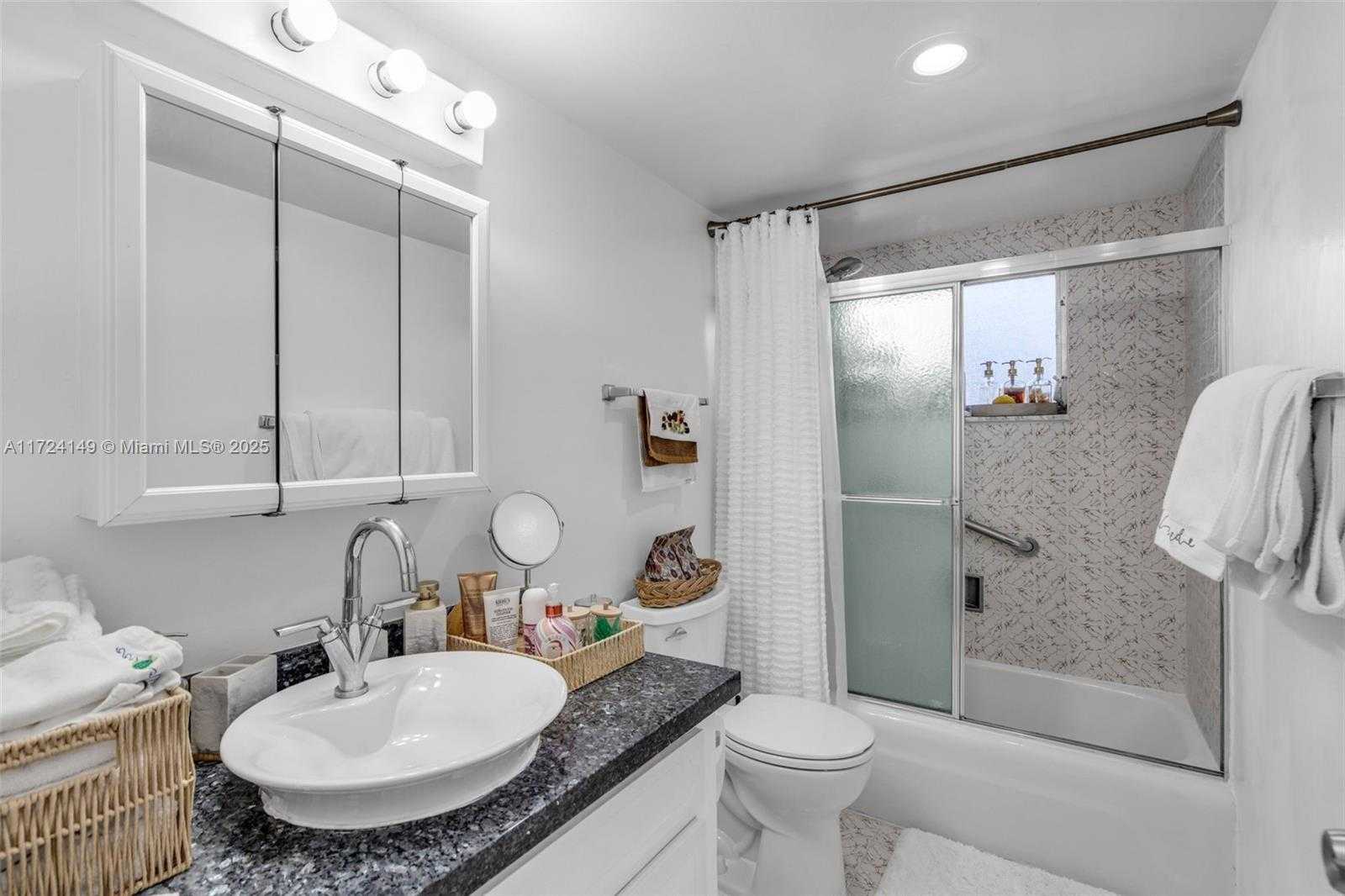 Small Image of 4000 NORTH EAST 170TH ST #200, North Miami Beach Number 18