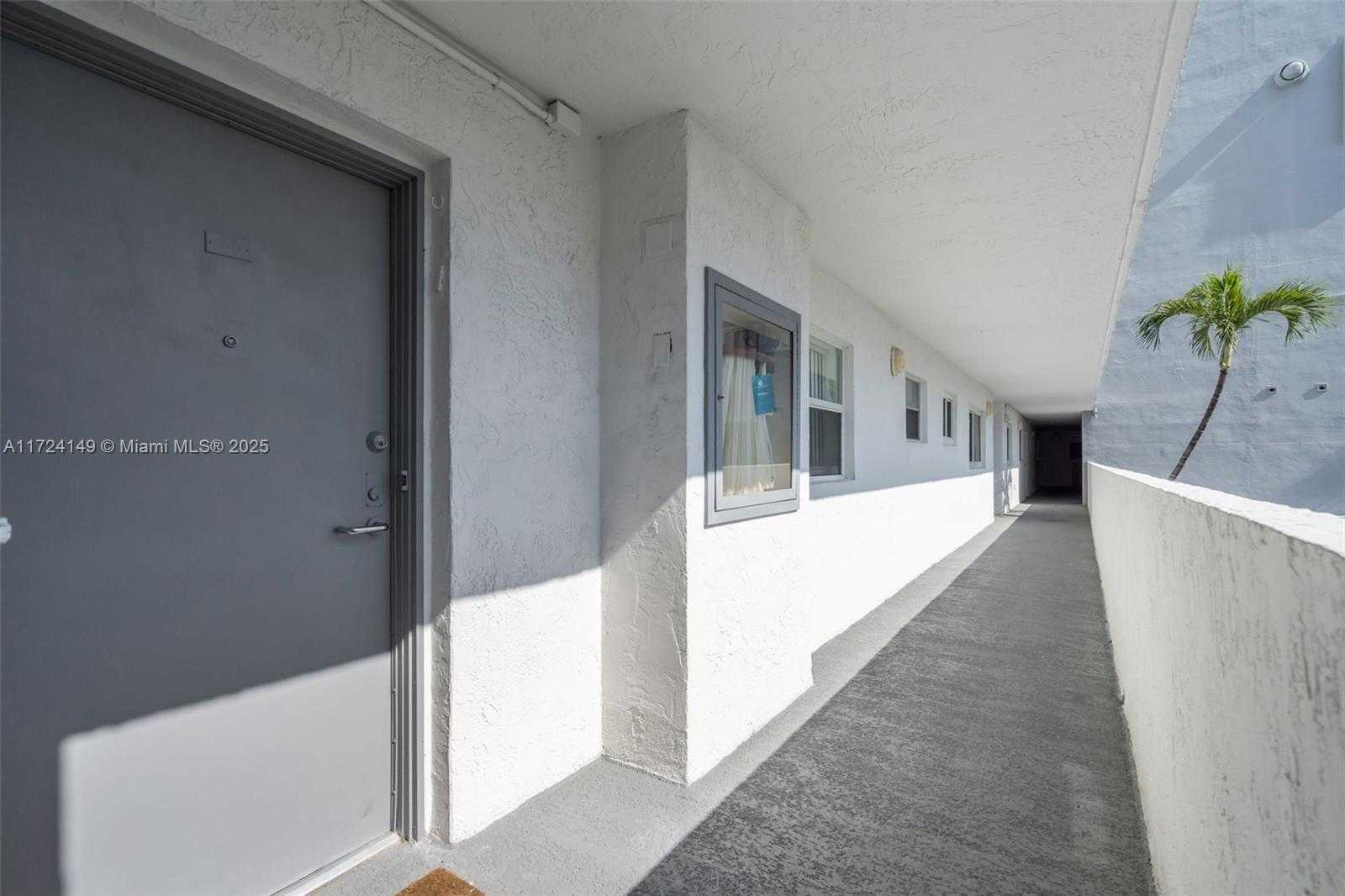 Small Image of 4000 NORTH EAST 170TH ST #200, North Miami Beach Number 2