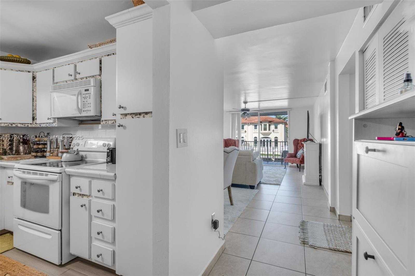 Small Image of 4000 NORTH EAST 170TH ST #200, North Miami Beach Number 3