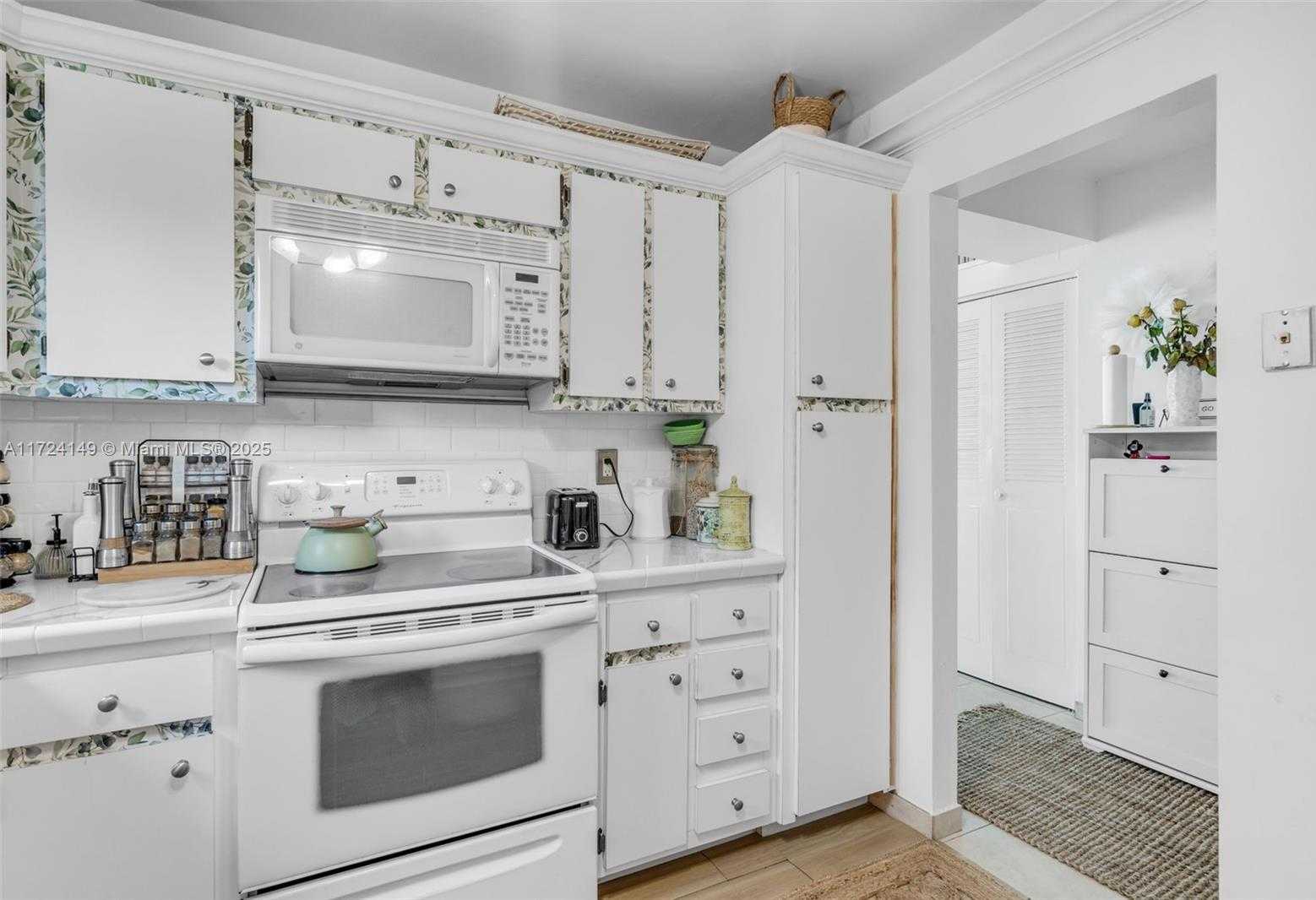 Small Image of 4000 NORTH EAST 170TH ST #200, North Miami Beach Number 9