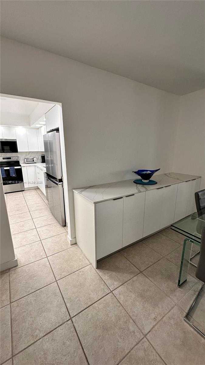 Small Image of 10185 COLLINS AVE #1123, Bal Harbour Number 23