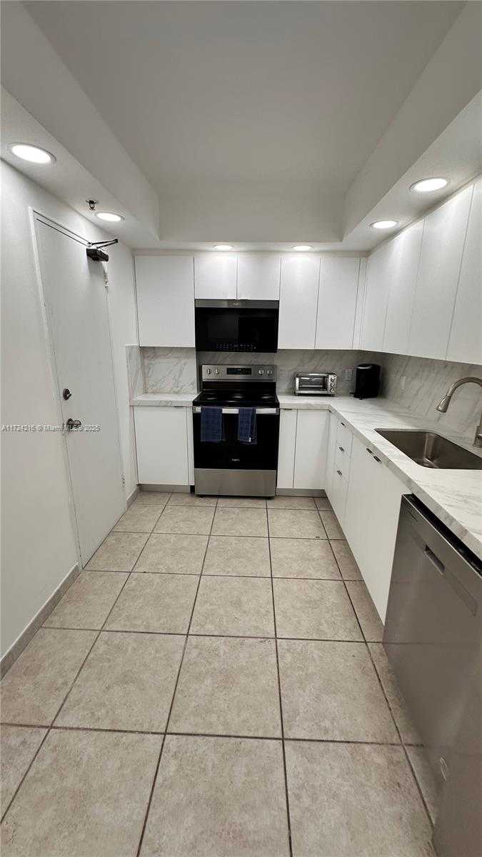 Small Image of 10185 COLLINS AVE #1123, Bal Harbour Number 24