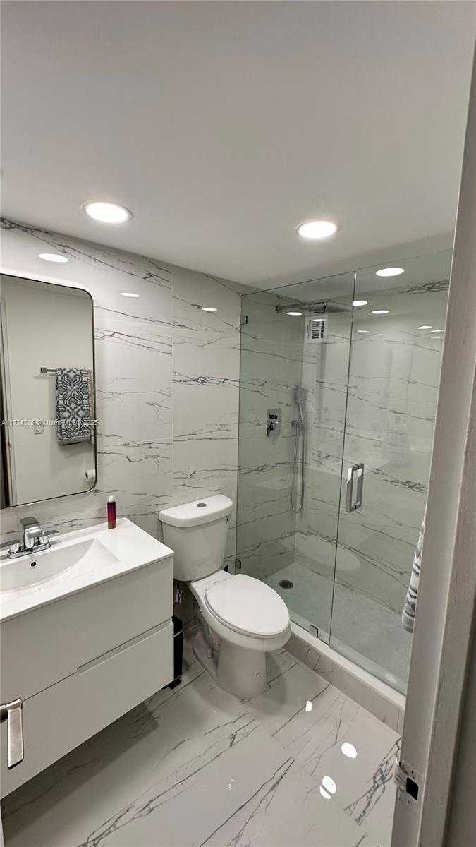 Small Image of 10185 COLLINS AVE #1123, Bal Harbour Number 31