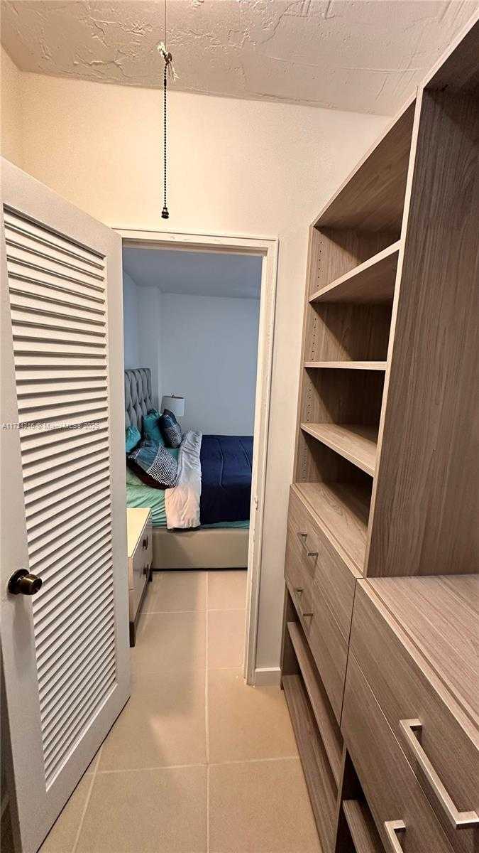 Small Image of 10185 COLLINS AVE #1123, Bal Harbour Number 37