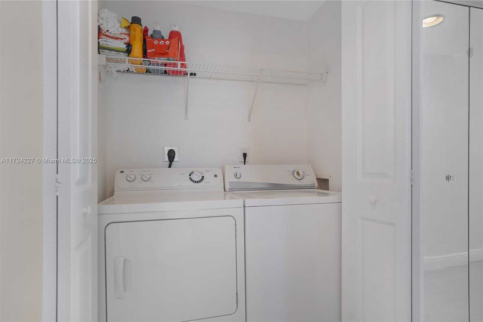Small Image of 6365 COLLINS AVE #2702, Miami Beach Number 13