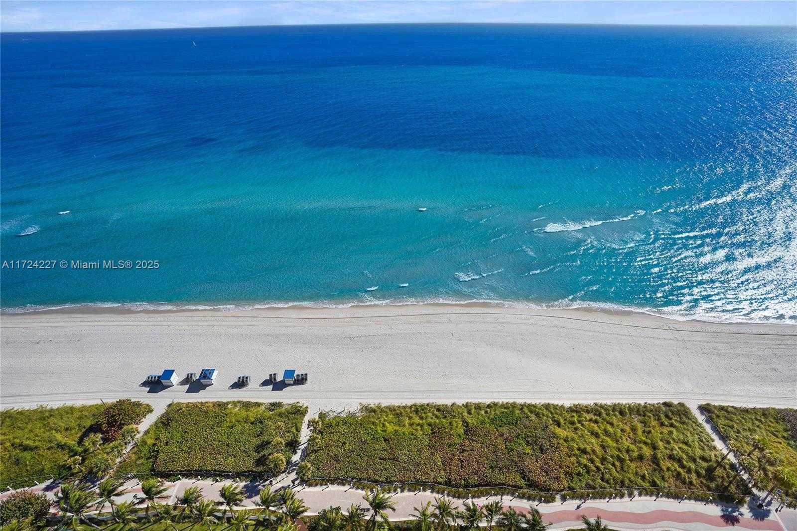 Small Image of 6365 COLLINS AVE #2702, Miami Beach Number 15
