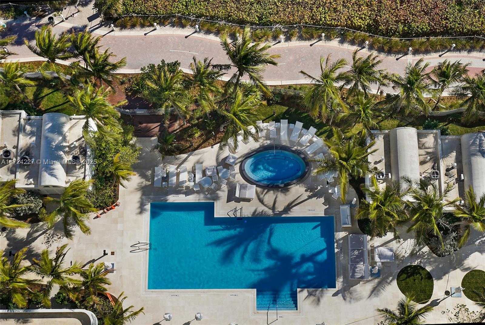 Small Image of 6365 COLLINS AVE #2702, Miami Beach Number 17