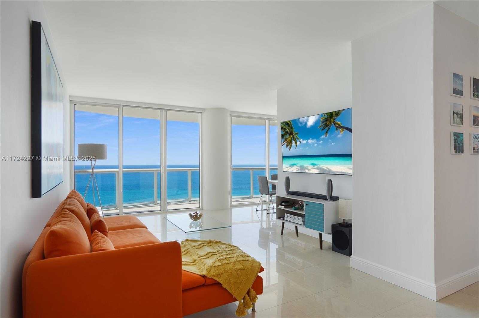 Small Image of 6365 COLLINS AVE #2702, Miami Beach Number 2