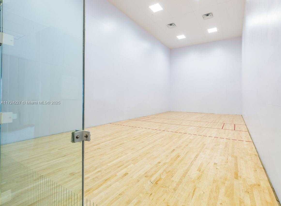 Small Image of 6365 COLLINS AVE #2702, Miami Beach Number 20