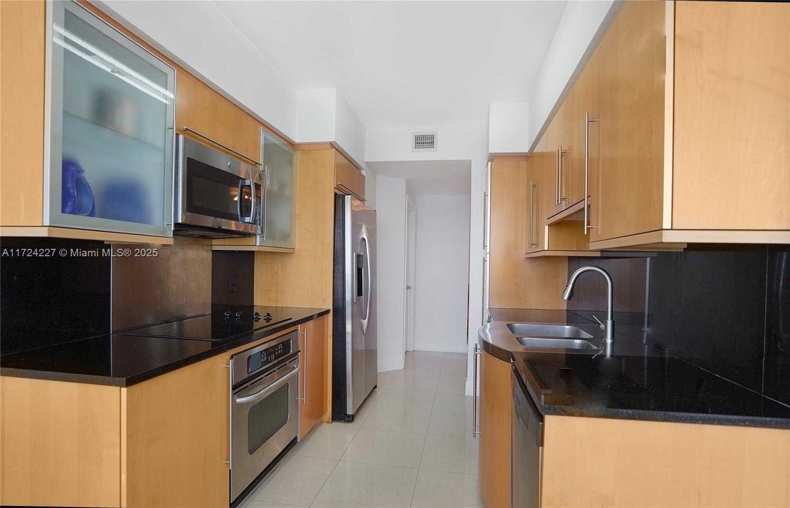 Small Image of 6365 COLLINS AVE #2702, Miami Beach Number 6