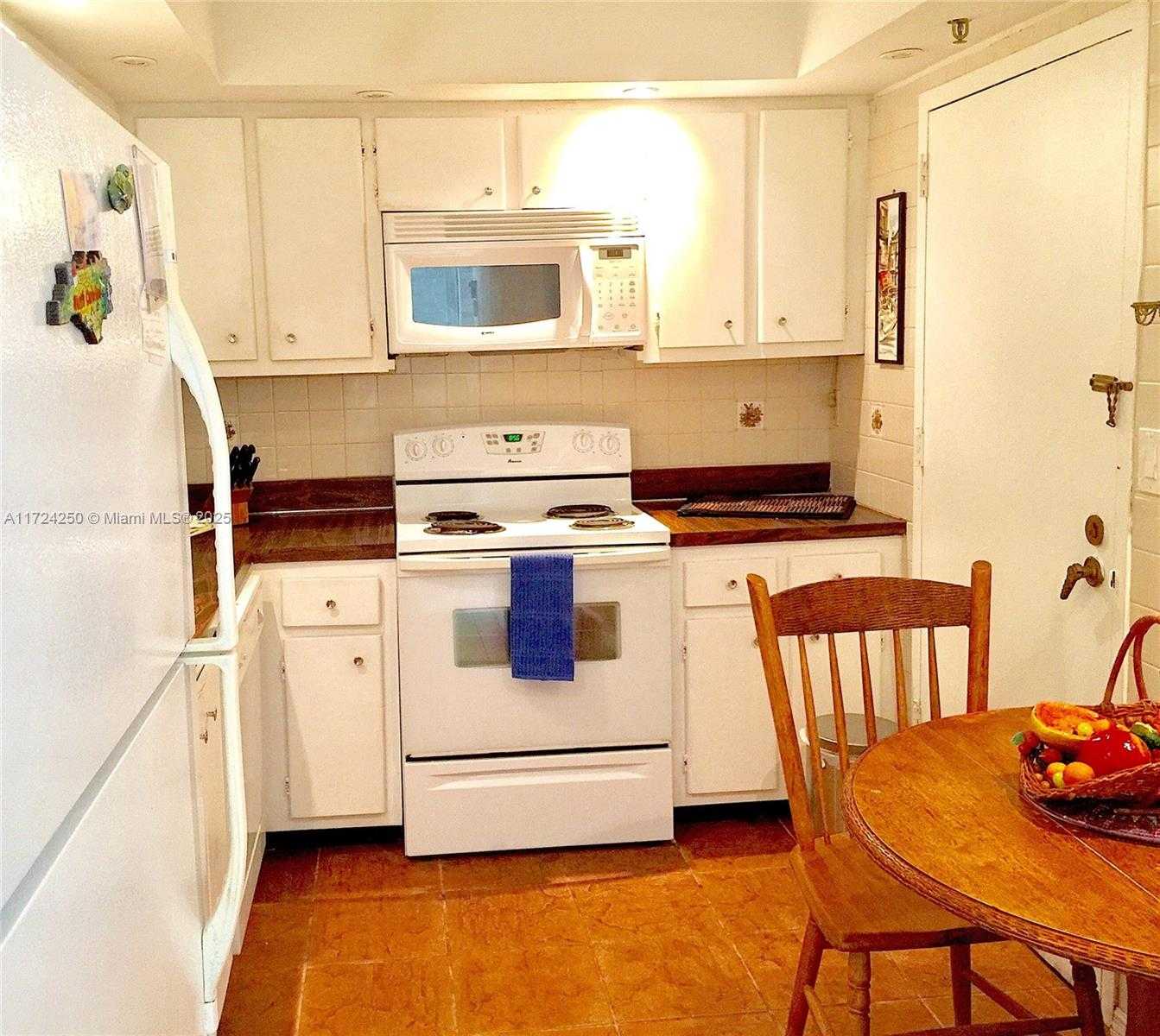 Small Image of 9511 COLLINS AVE #1108, Surfside Number 5